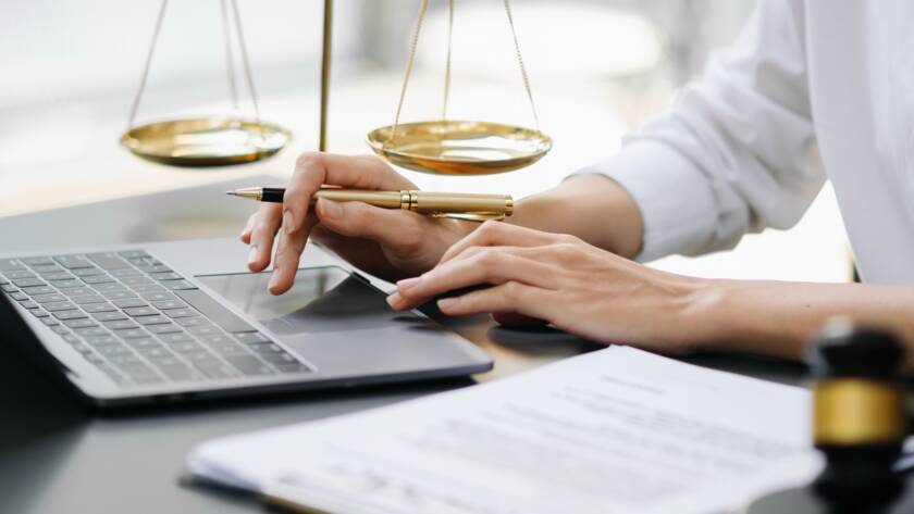 Détective privé employeur public filature preuve justice administrative